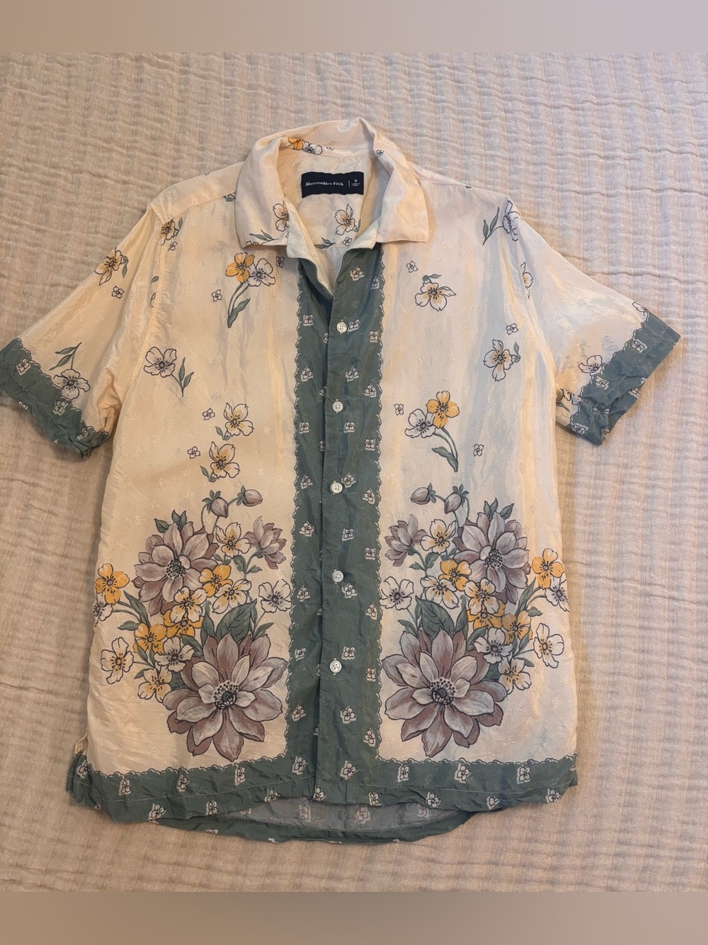 Abercrombie & Fitch Cream Floral Button-Down with Sage Trim